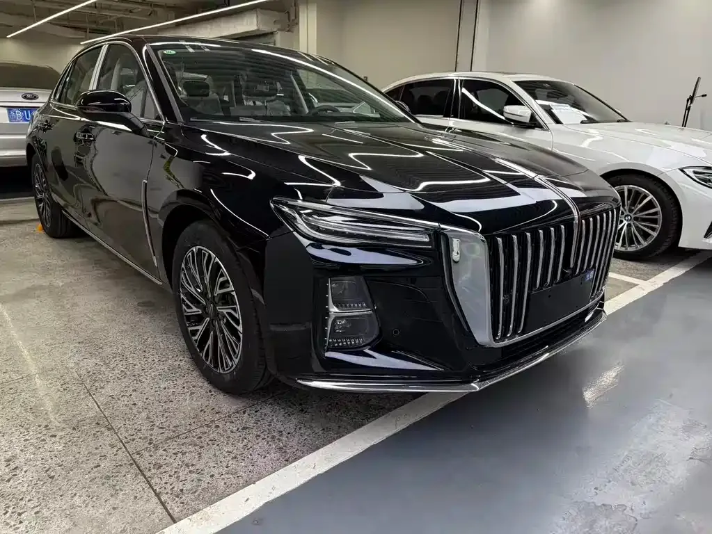 Hongqi H5 — фото 1