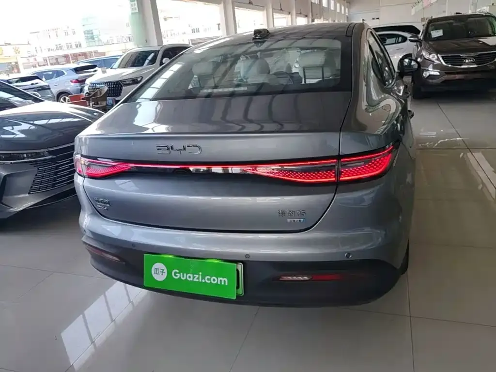 BYD Seal 05 DM-i — фото 7