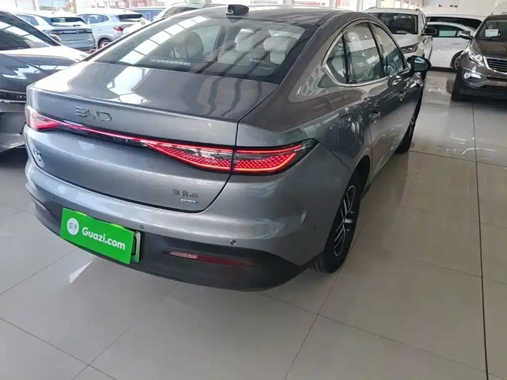 BYD Seal 05 DM-i — фото 8