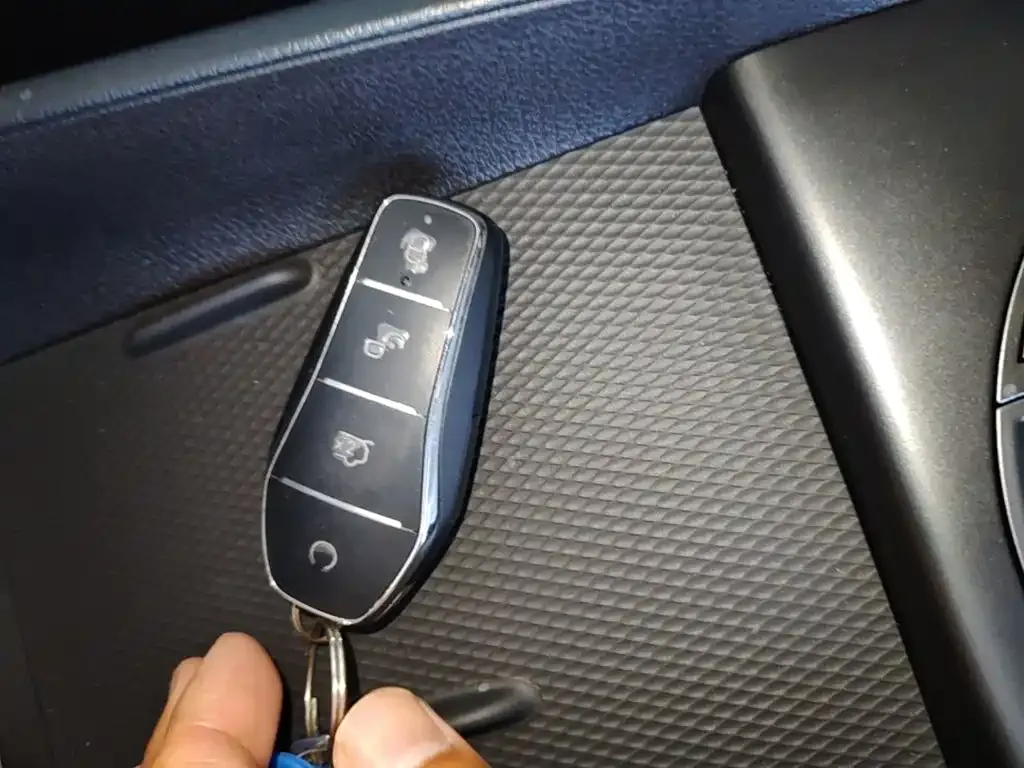 BYD Seal 05 DM-i — фото 4