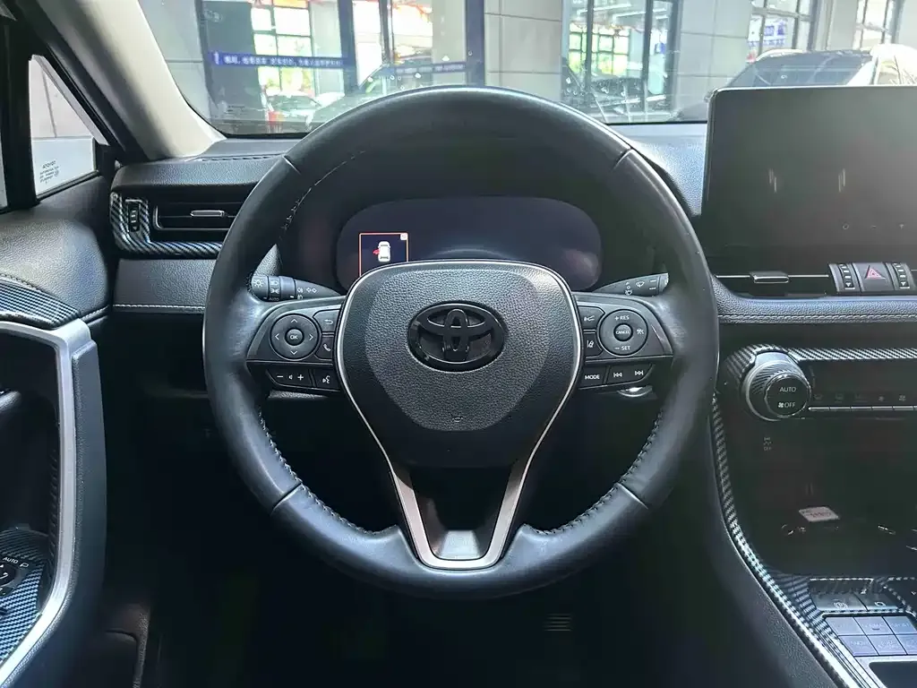 Toyota Wildlander — фото 10