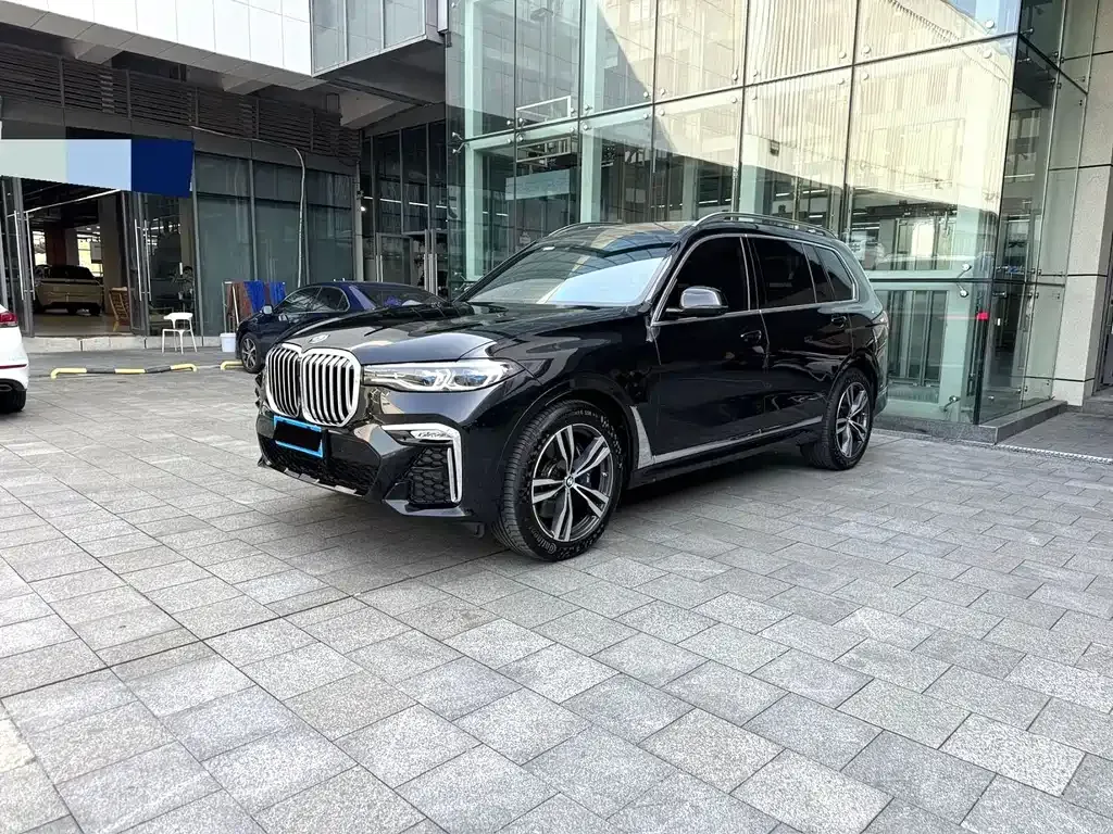 BMW X7 — фото 1