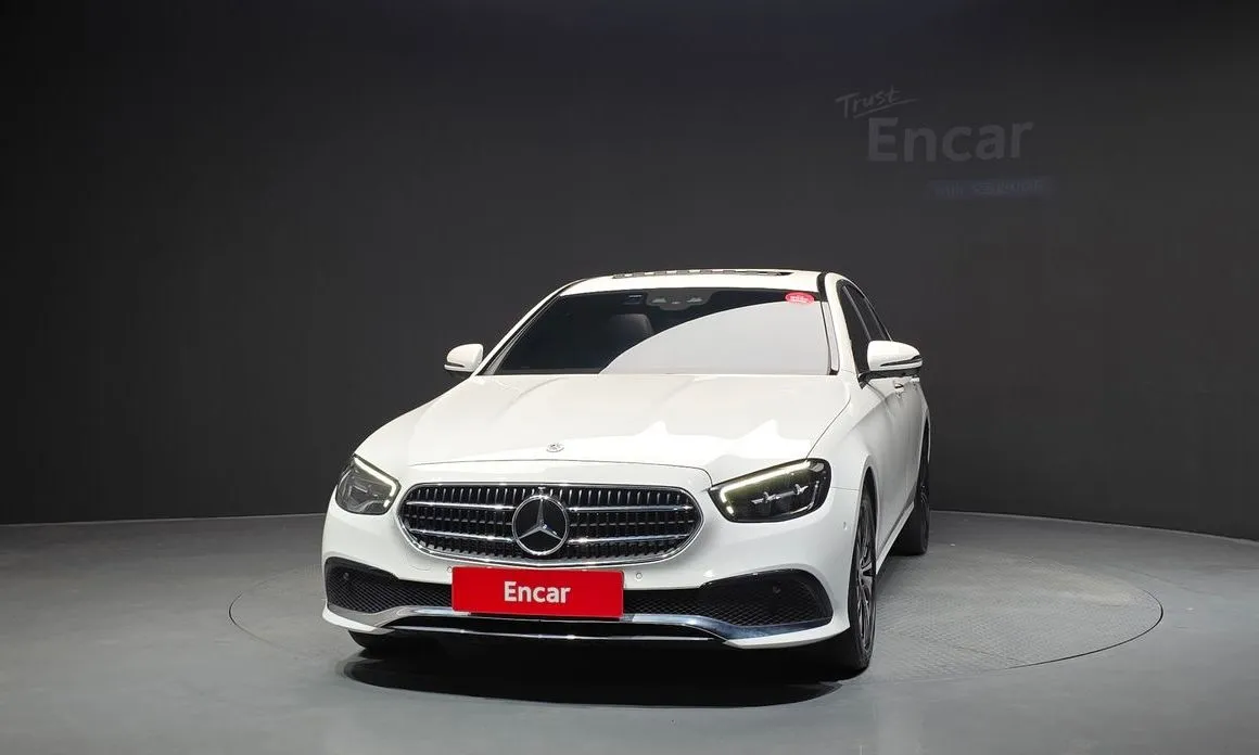 Mercedes-Benz E-Class — фото 5