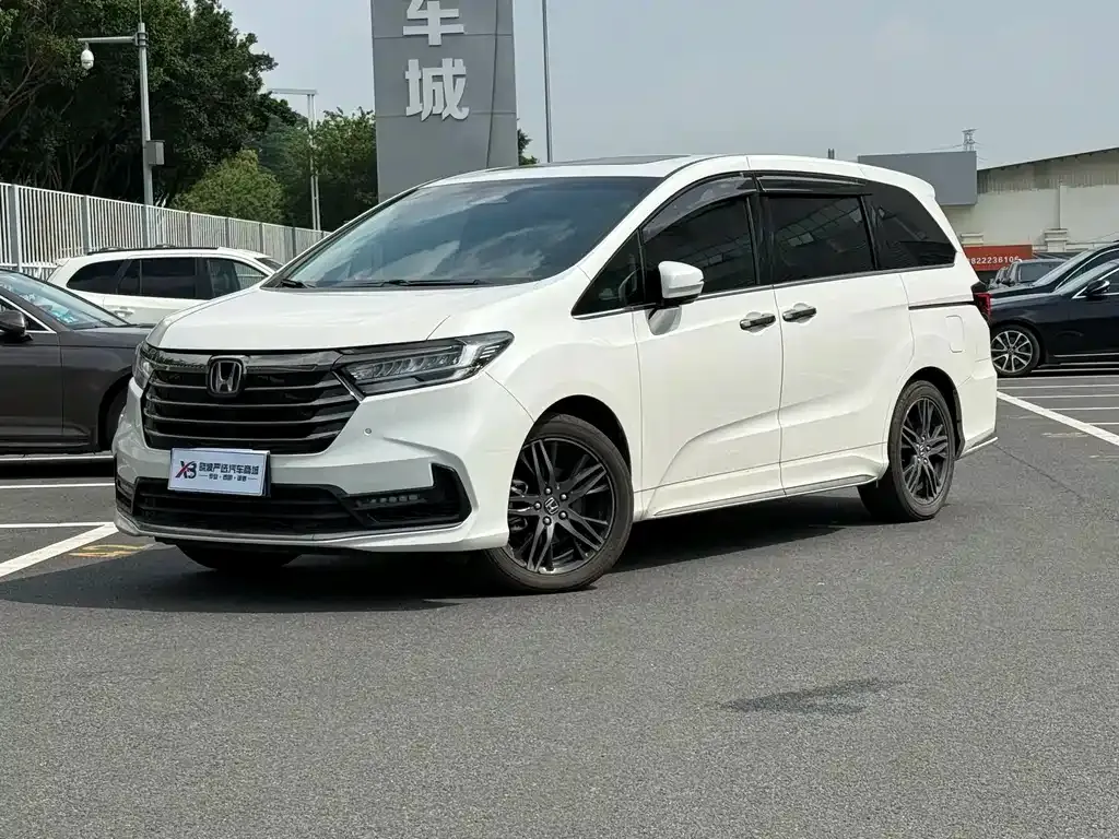 Honda Odyssey — фото 1