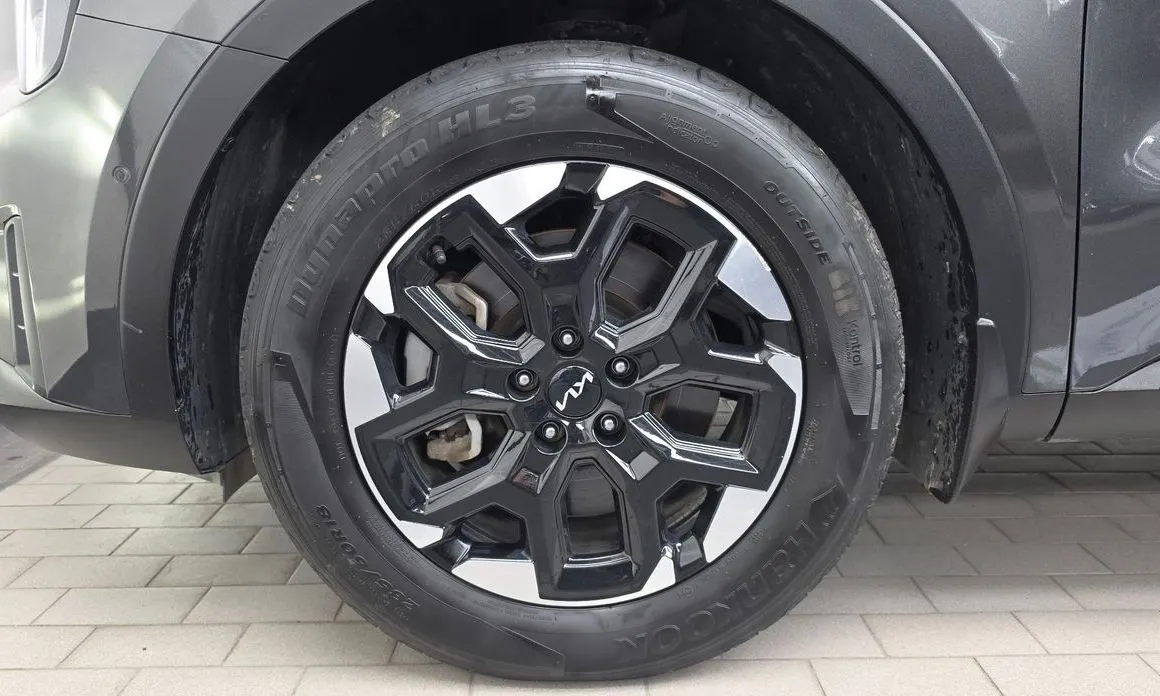 Kia Sorento — фото 9