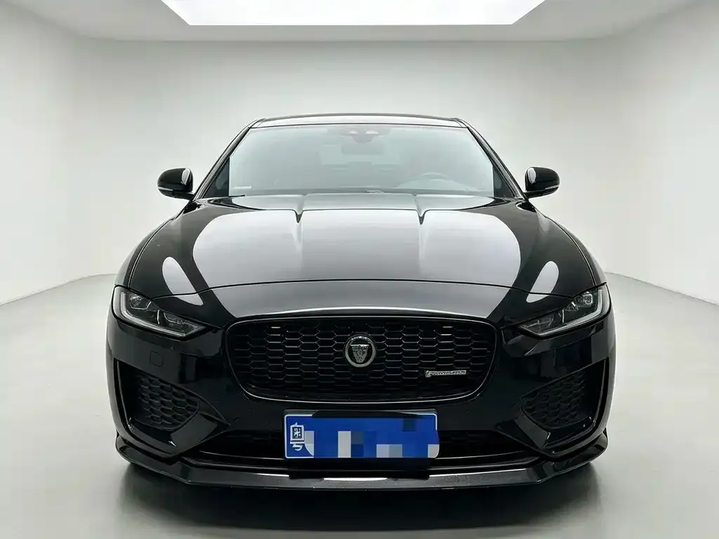 Jaguar XEL — фото 6