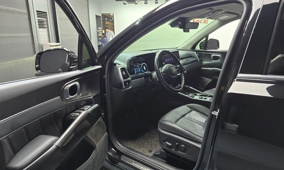 Kia Sorento — фото 9