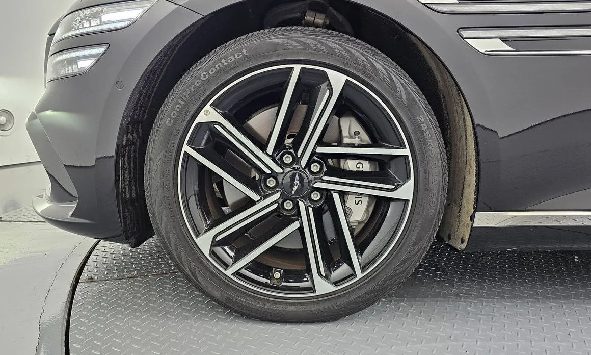 Genesis G80 — фото 10
