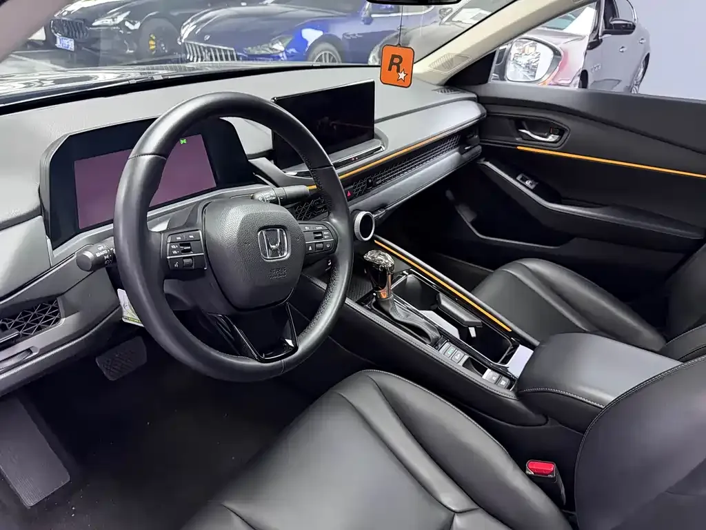 Honda Accord — фото 9