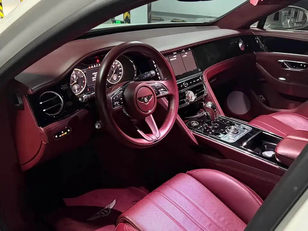 Bentley Flying Spur — фото 5