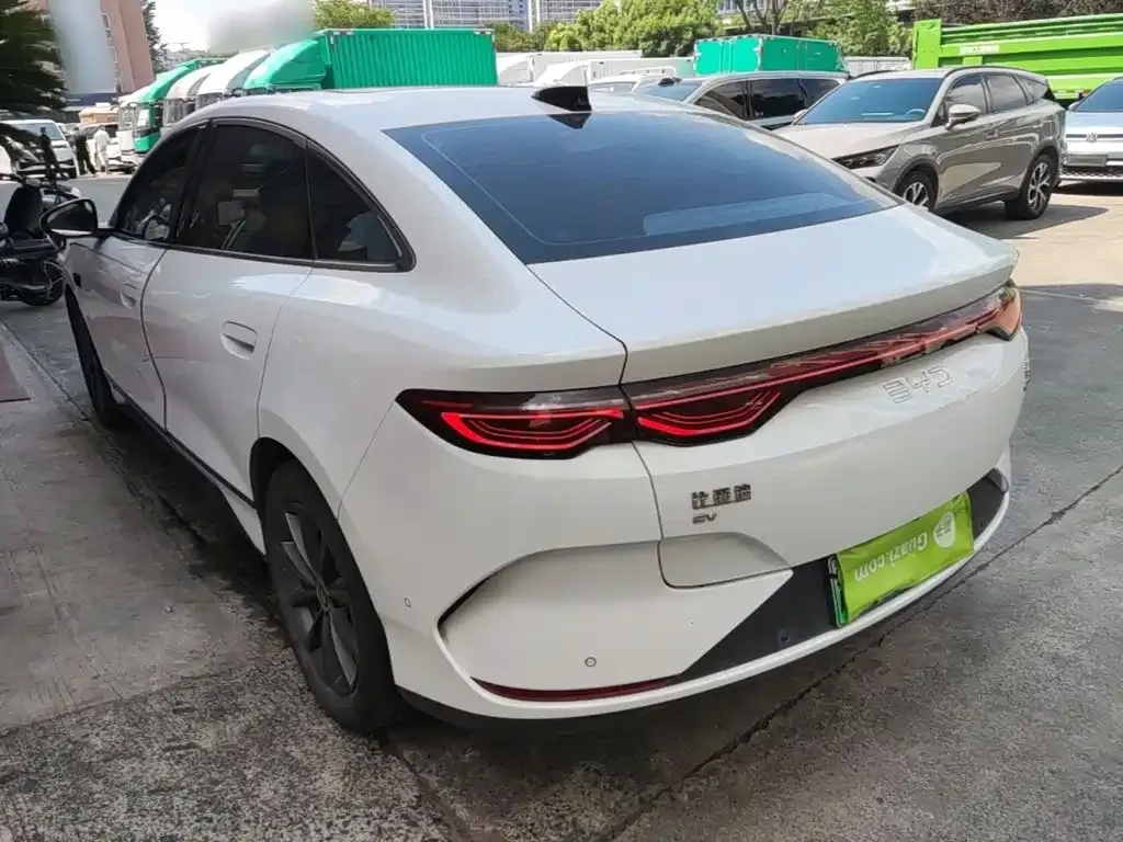 BYD Qin L — фото 6