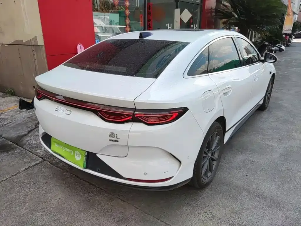 BYD Qin L — фото 4