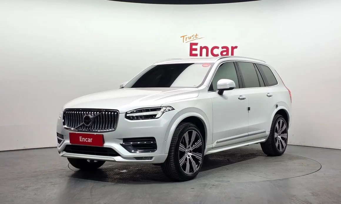 Volvo XC90 — фото 1