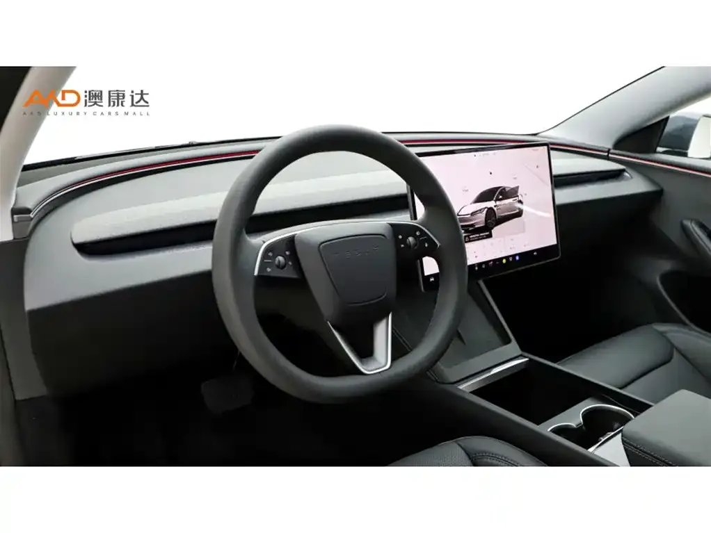 Tesla Model 3 — фото 10