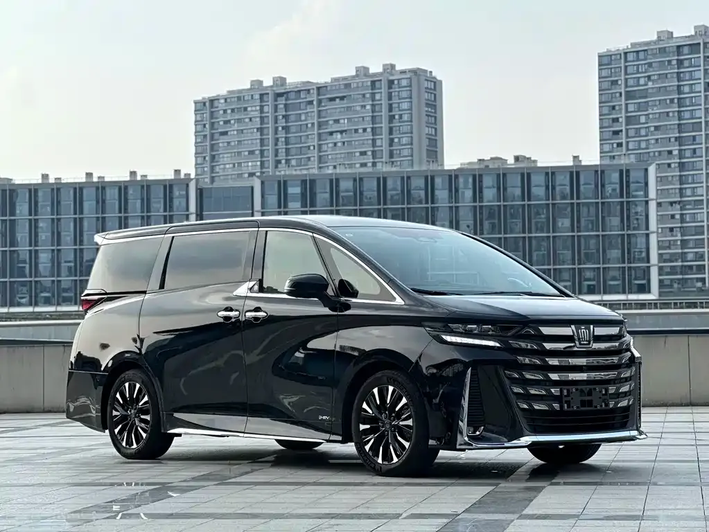 Toyota Vellfire — фото 5
