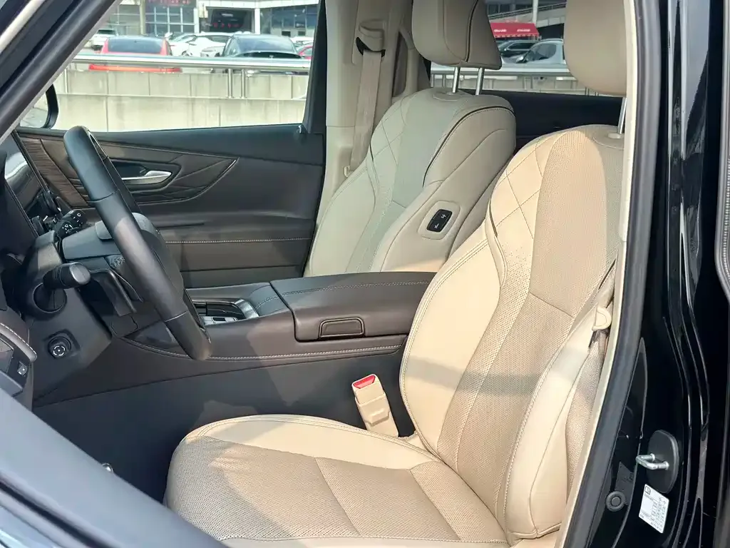 Toyota Vellfire — фото 2