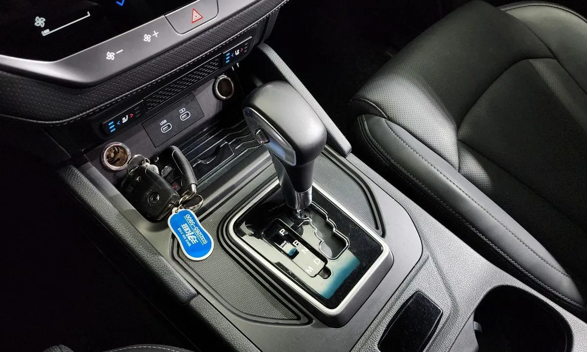 KG Mobility (Ssangyong) Rexton — фото 10