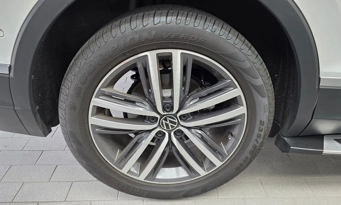 Volkswagen Tiguan — фото 6