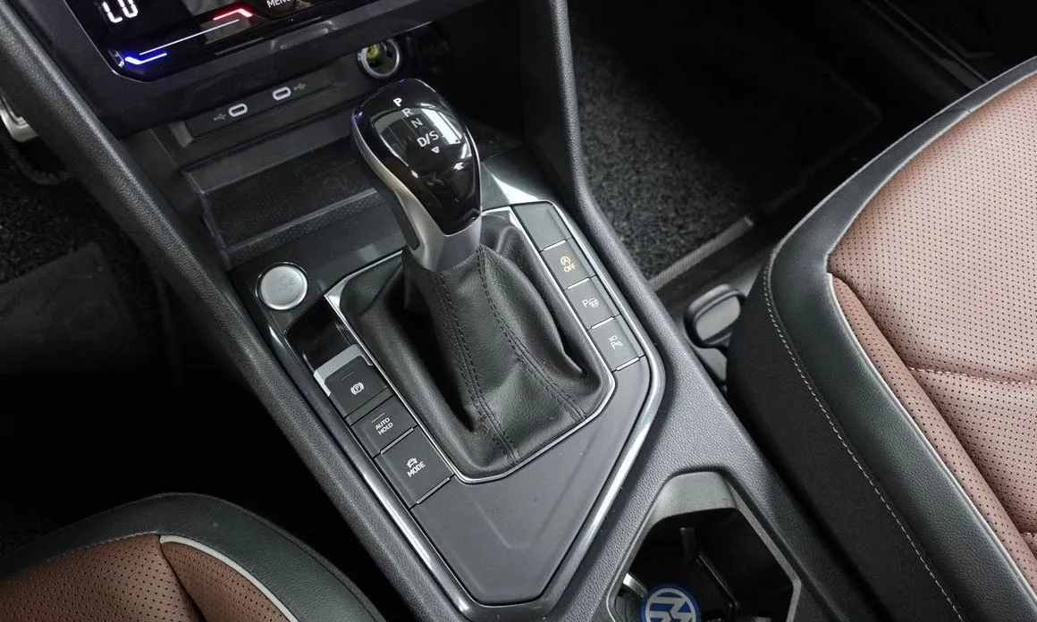 Volkswagen Tiguan — фото 9