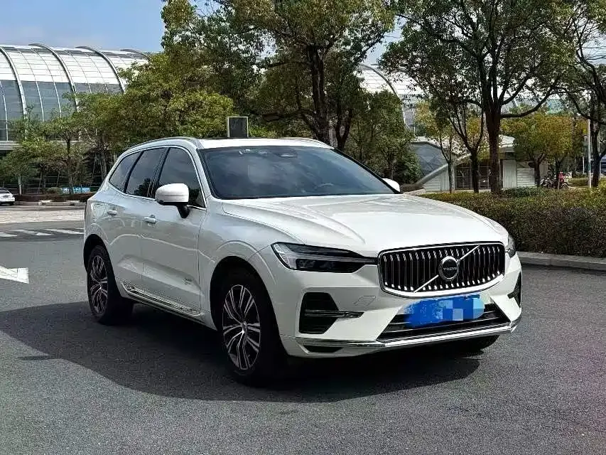 Volvo XC60 — фото 3