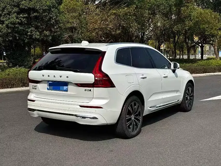 Volvo XC60 — фото 4