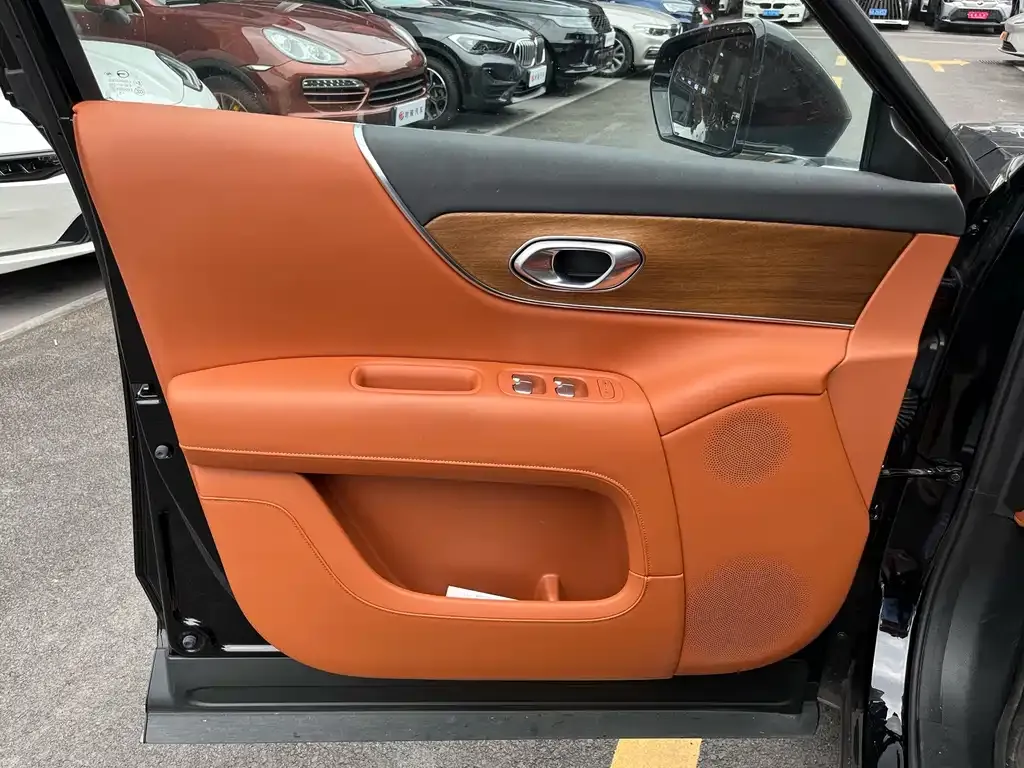 GAC Motor Trumpchi S9 — фото 9
