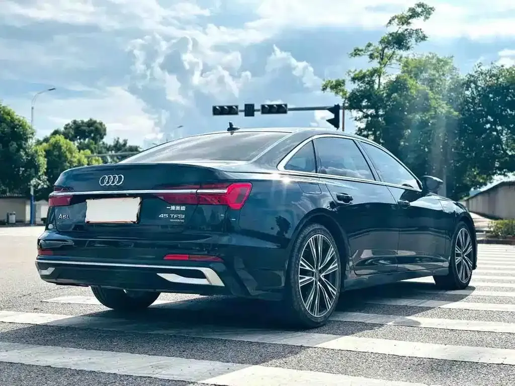 Audi A6L — фото 3