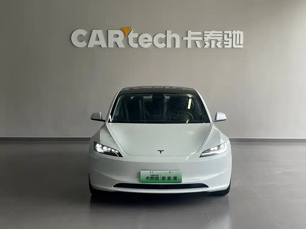 Tesla Model 3 — фото 7