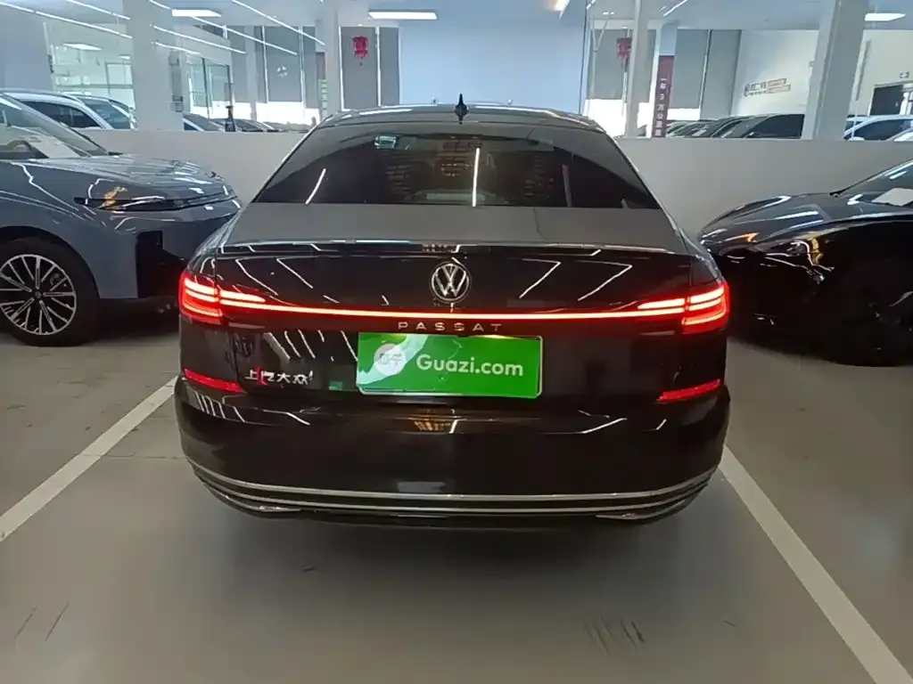 Volkswagen Passat — фото 2