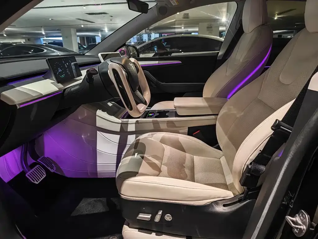 Tesla Model Y — фото 6