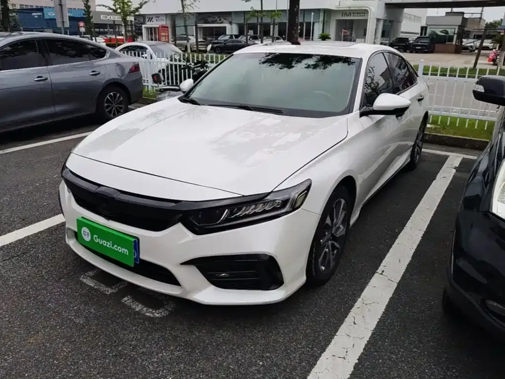 Honda Inspire — фото 1