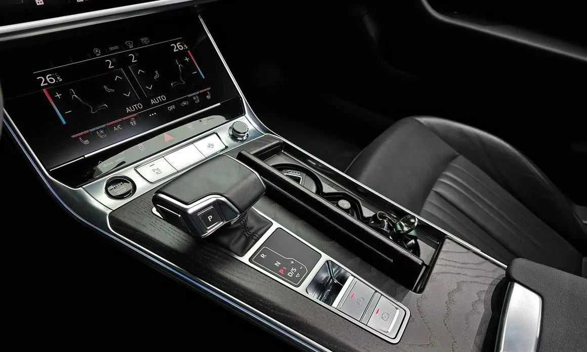 Audi A6 — фото 5
