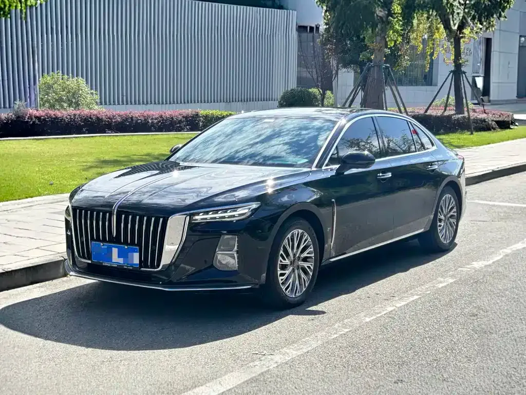 Hongqi H5 — фото 1