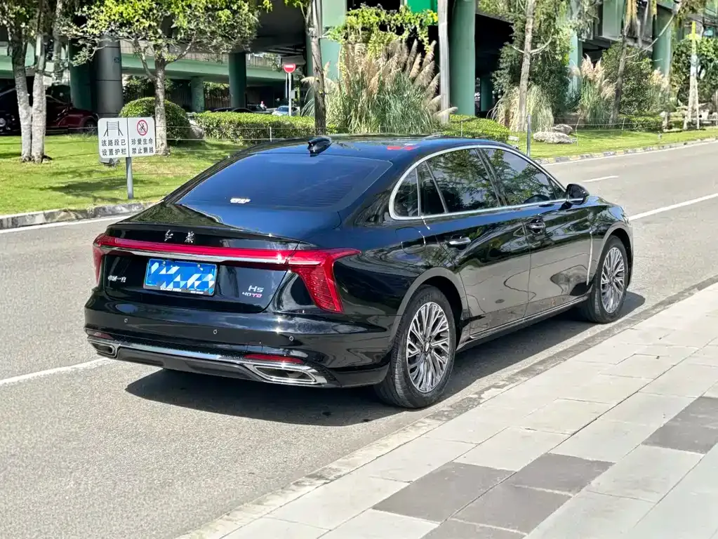 Hongqi H5 — фото 3