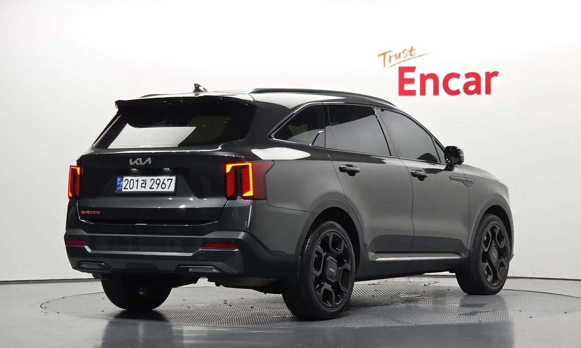Kia Sorento — фото 5