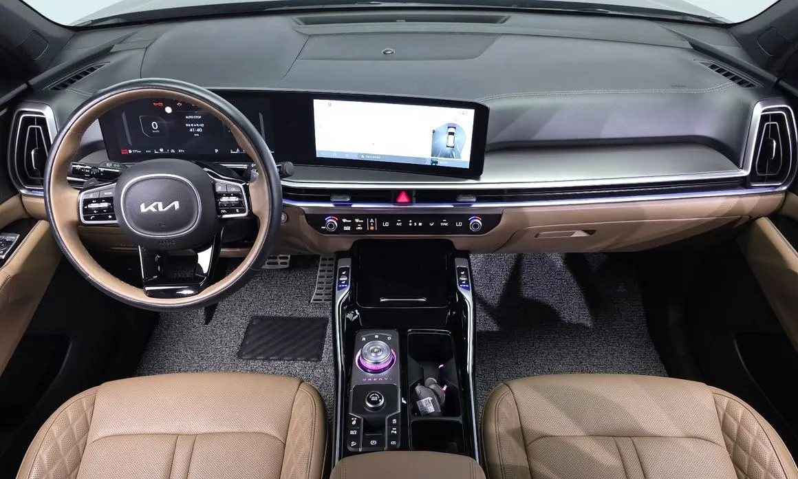 Kia Sorento — фото 8