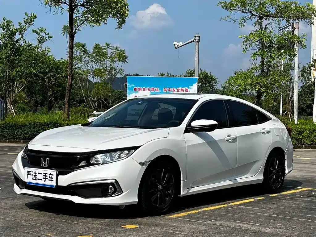 Honda Civic — фото 1