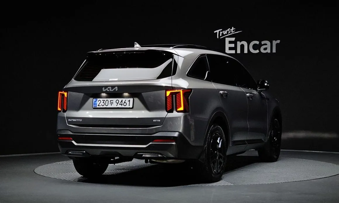 Kia Sorento — фото 10