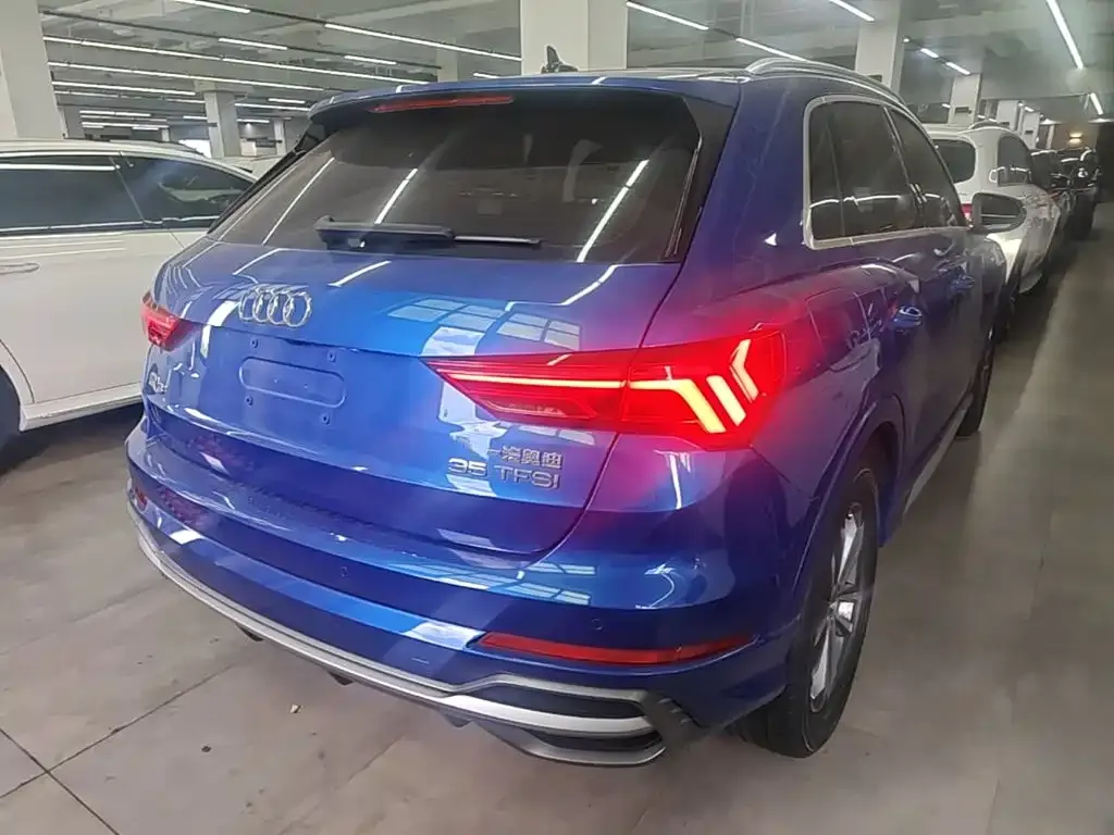 Audi Q3 — фото 6