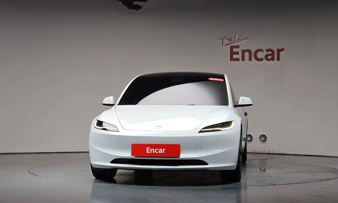 Tesla Model 3 — фото 4