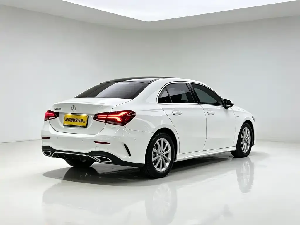 Mercedes-Benz A-Class — фото 10