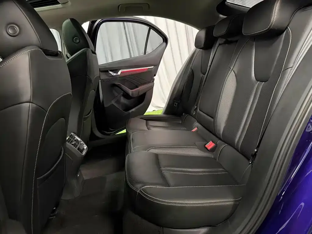 Skoda Octavia — фото 10