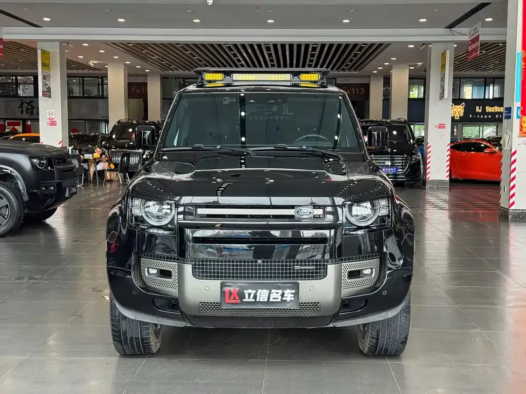 Land Rover Defender — фото 5