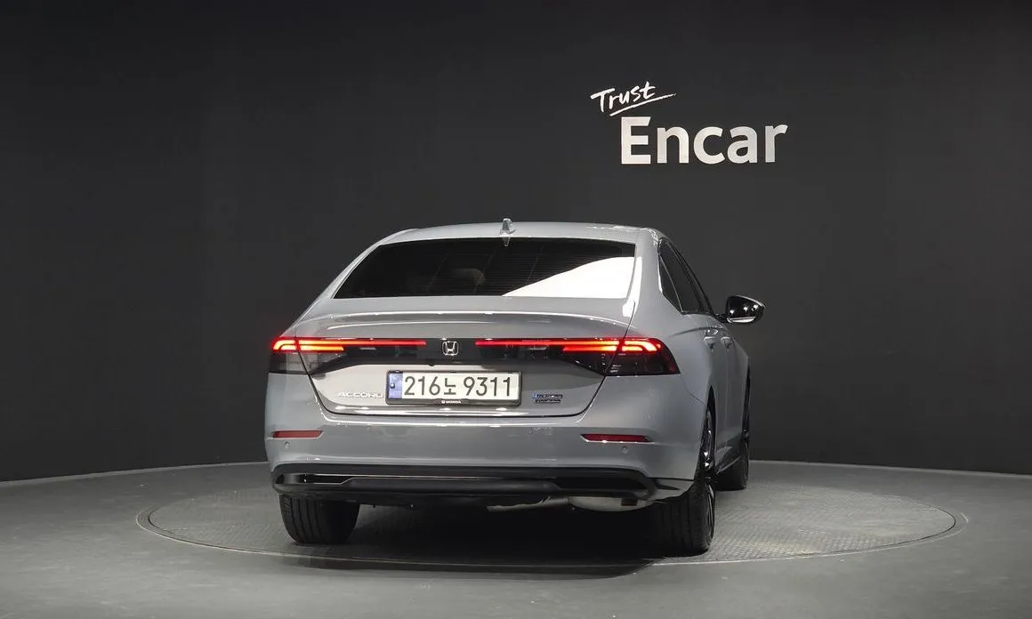 Honda Accord — фото 2