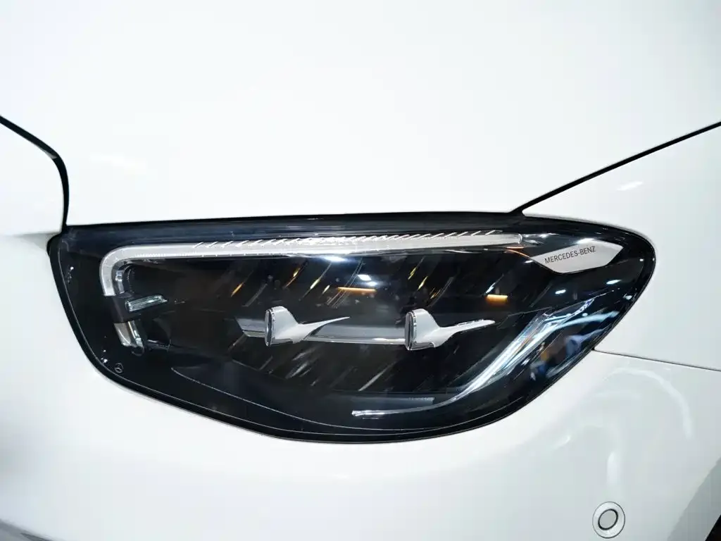 Mercedes-Benz E-Class (Import) — фото 8