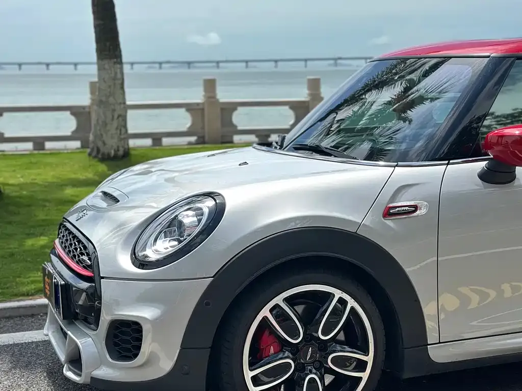 MINI JCW (John Cooper Works) — фото 5