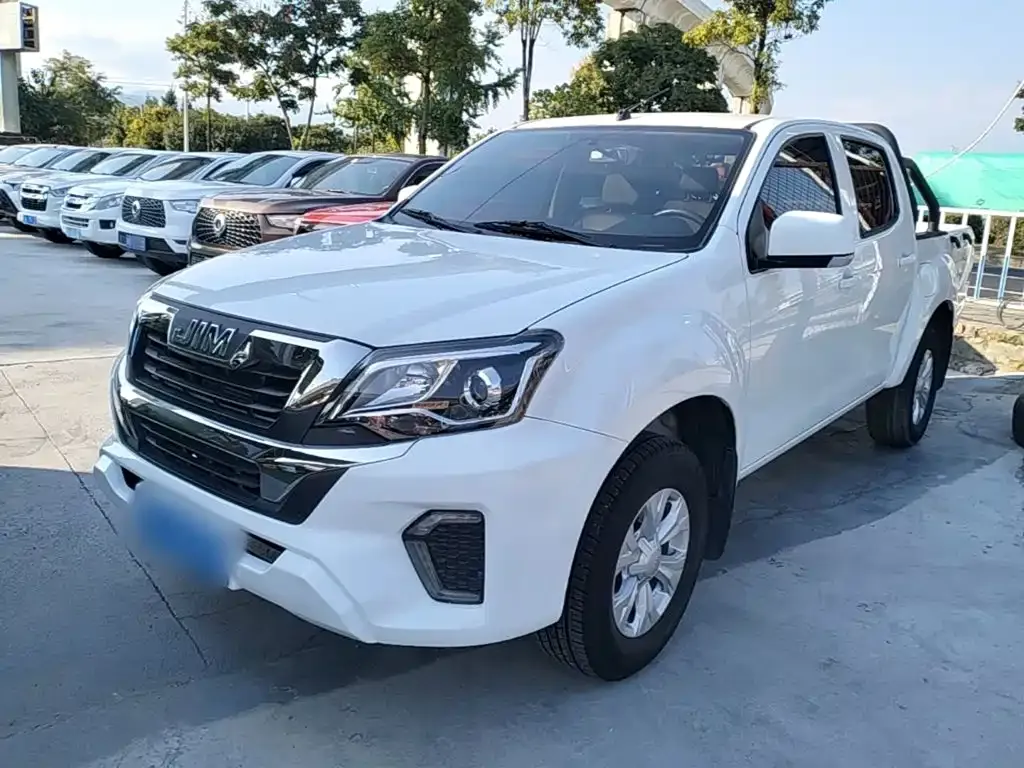 Isuzu RE-MAX — фото 8
