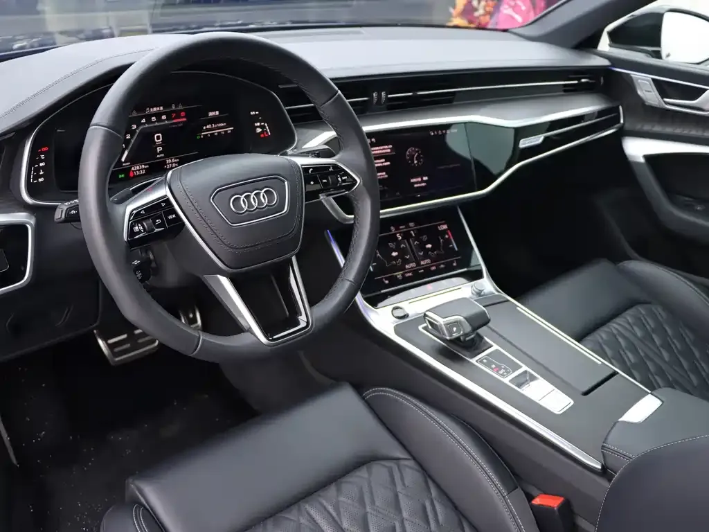Audi A6L — фото 8