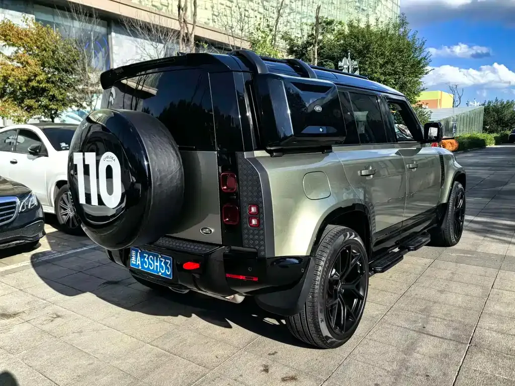Land Rover Defender — фото 7