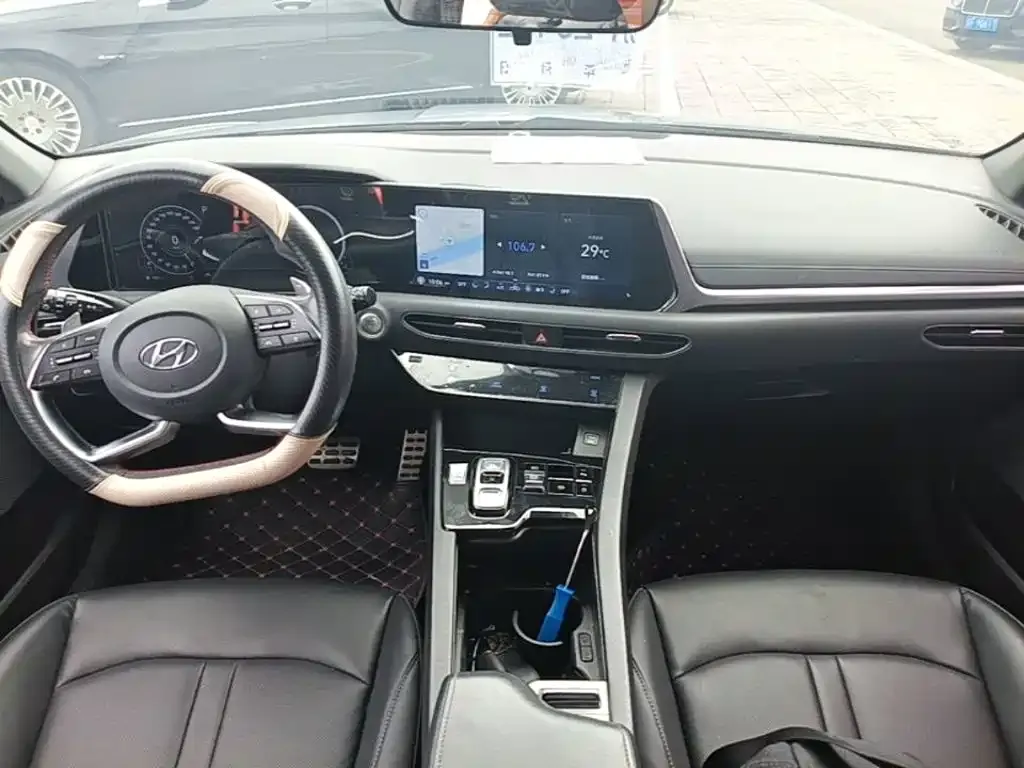 Hyundai Sonata — фото 7